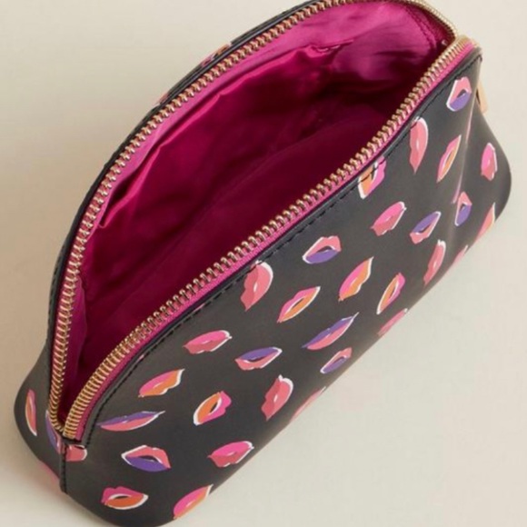 🆕💋 Muah Kisses Makeup Bag NWT Torrid New Cosmetic Bag Black Pink💋 - Picture 4 of 4